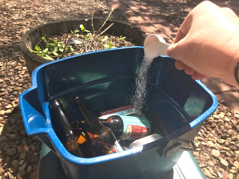 how to de-label beer bottles