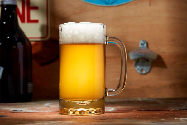 pale ale in a mug
