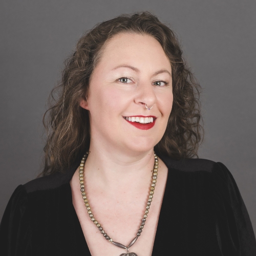 Dr. Julia Skinner